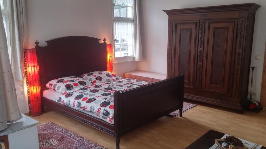 Villa Biso Solingen Rum bild